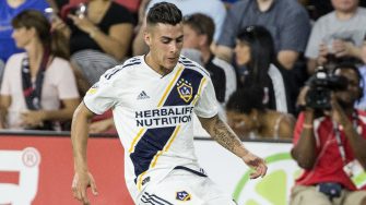 Ibrahimovic says new teammate Pavon is 'too good for MLS'