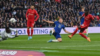 Kepa misses PK, Liverpool edge Chelsea in chaotic final to win League Cup